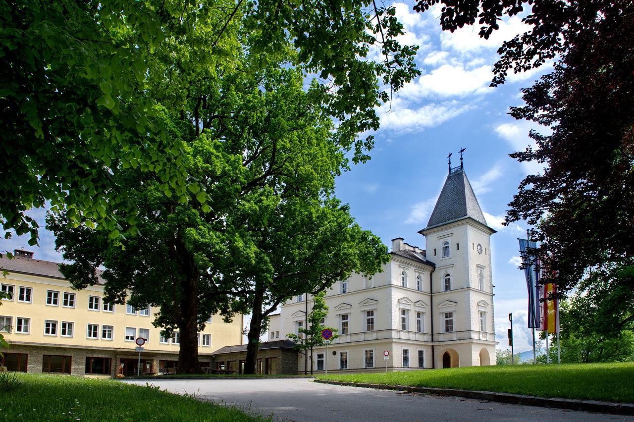Готель Bildungshaus Schloss Krastowitz Klagenfurt am Woerthersee Екстер'єр фото